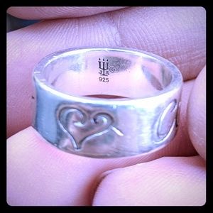 James Avery Sterling Silver Con Cariño Band Ring
